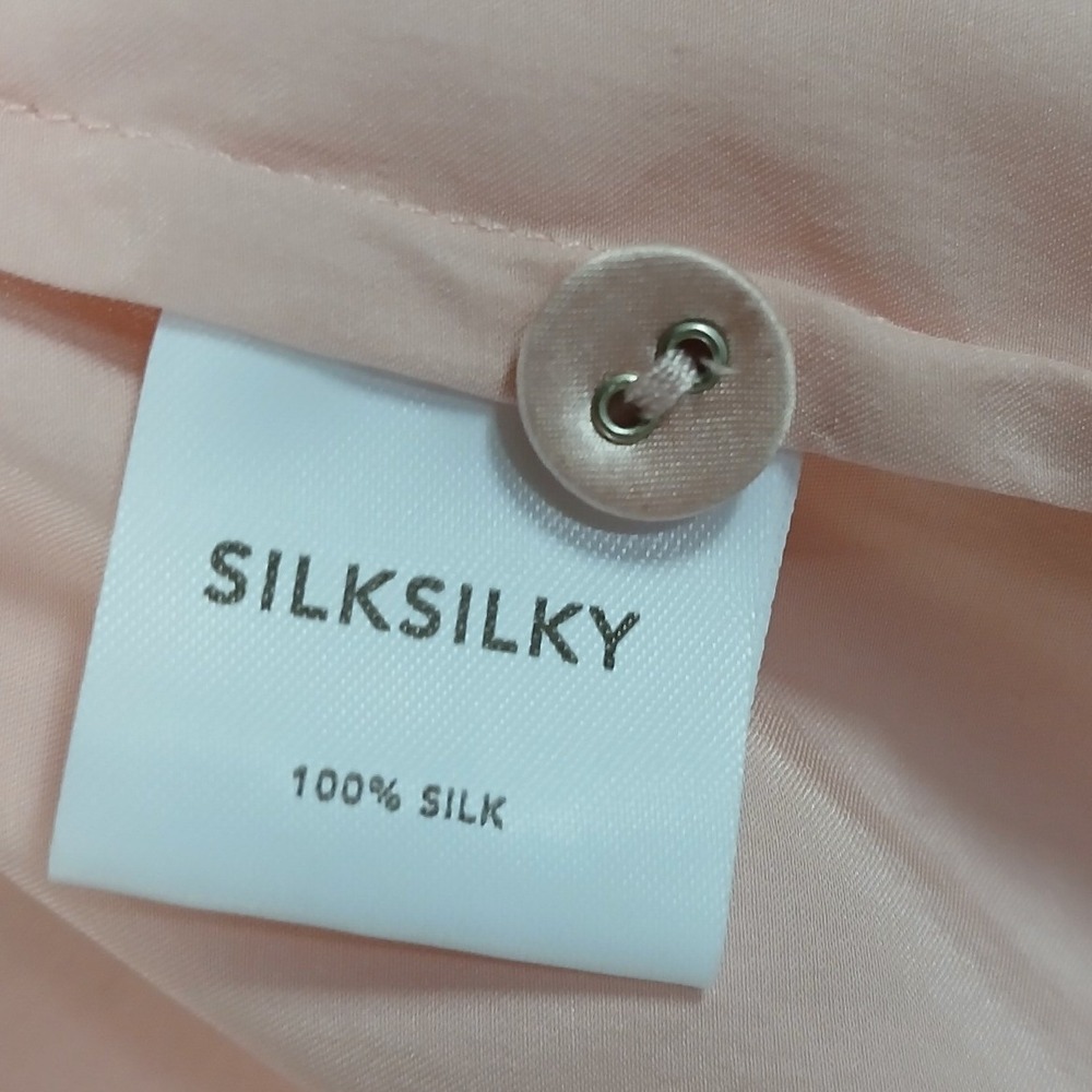 SilkSilky Pink 100% Silk Pajama Top Long Sleeve Button Down Contrast Piping M - Picture 6 of 7